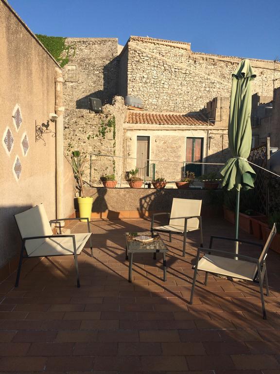 Le Casette Erice Exteriör bild